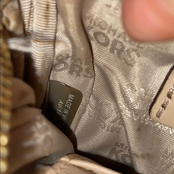 Michael Kors Crossbody - Picture 3 of 3